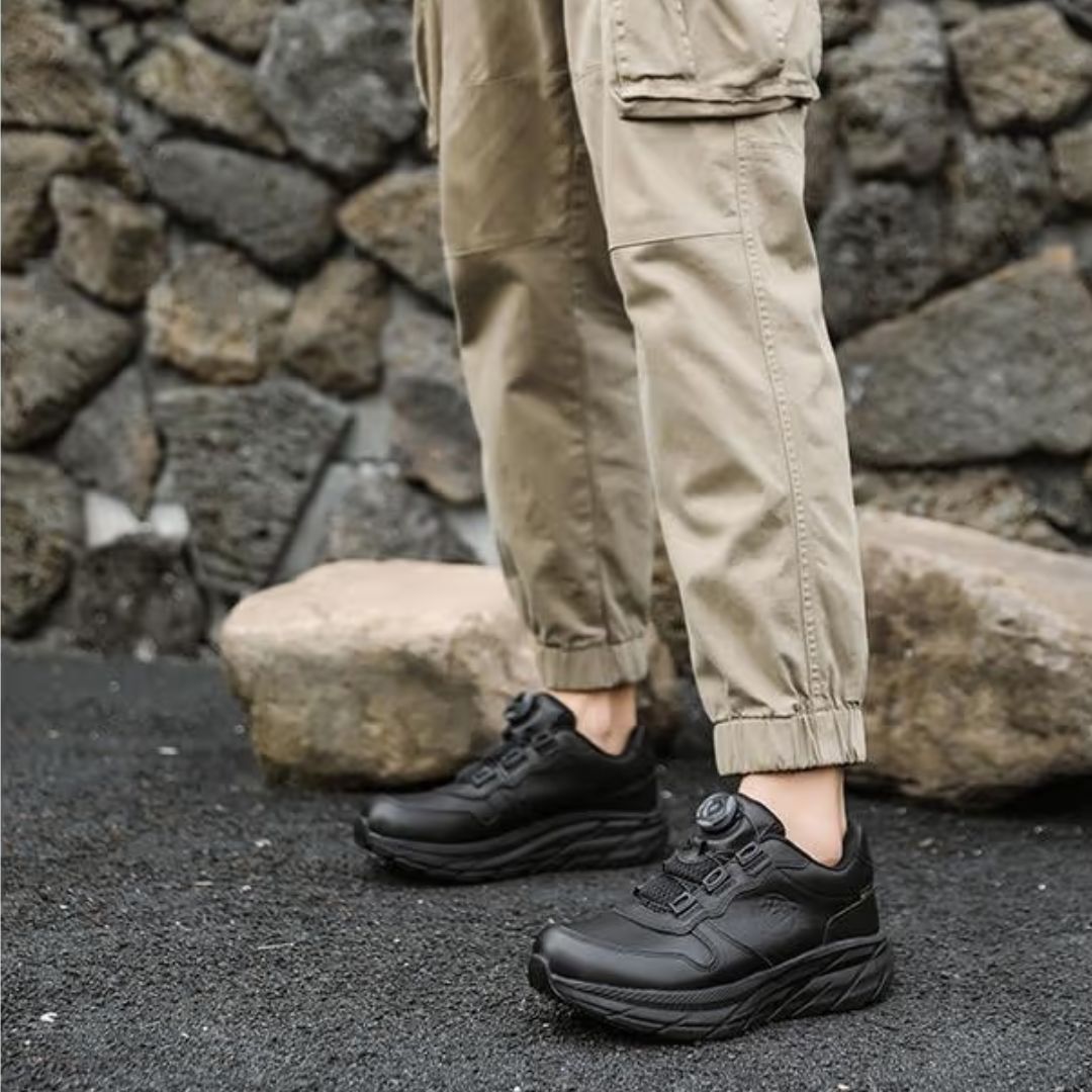 SUOYUE Autumn/Winter Breathable Waterproof Black Low-Top Outdoor Hiking & Commuter Shoes (Men) 25513BLACK